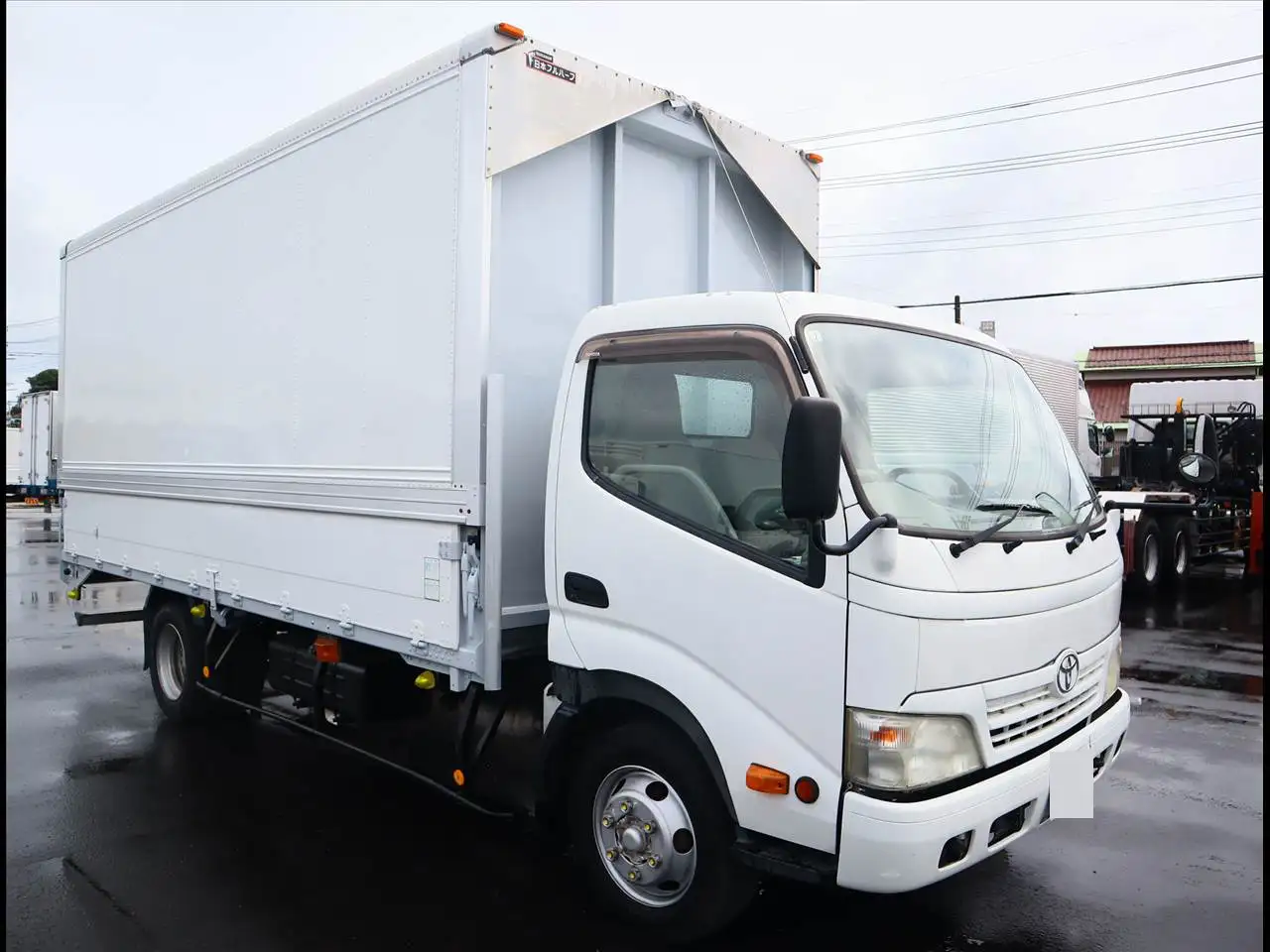 トヨタ ダイナ 小型 ウイング BDG-XZU424 H23の中古トラック画像2