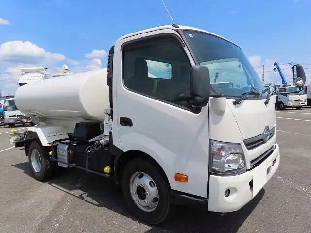 日野 デュトロ 小型 タンク車 散水車 2KG-XZU700Xの中古トラック画像3