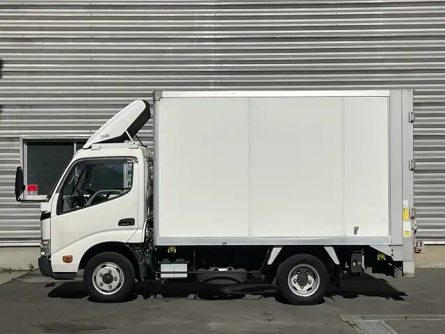 トヨタ トヨエース 小型 アルミバン パワーゲート BDG-XZU308の中古トラック画像3