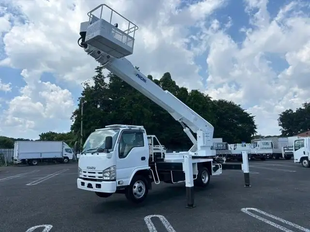 いすゞ エルフ 小型 高所・建柱車 高所作業車 の中古トラック画像3