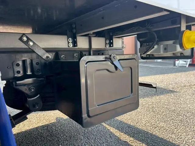 日野 デュトロ 小型 冷凍冷蔵 低温 床ステンの中古トラック画像15