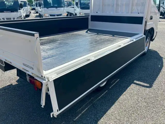 トヨタ トヨエース 小型 平ボディ  H17の中古トラック画像6