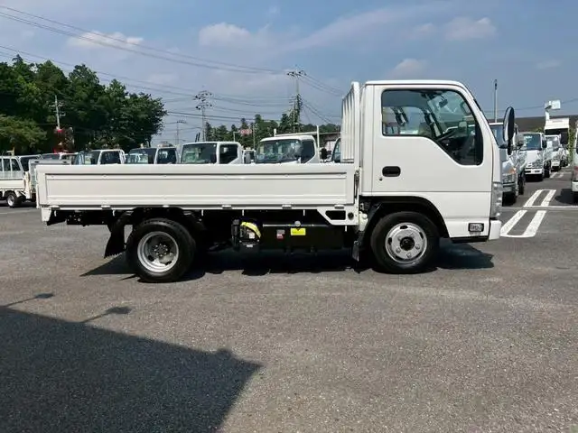 いすゞ エルフ 小型 平ボディ  R2の中古トラック画像2