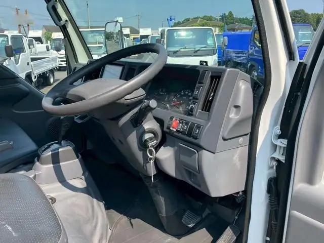 いすゞ エルフ 小型 平ボディ  R2の中古トラック画像9