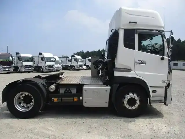 日産UD クオン 大型 トラクター ハイルーフ 1デフの中古トラック画像3