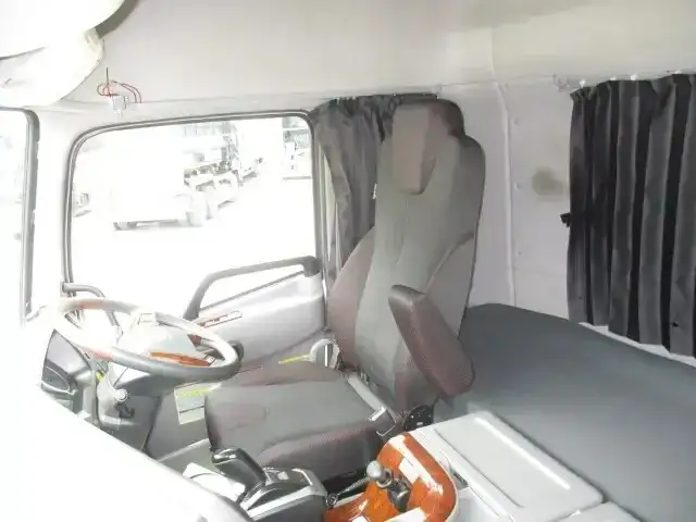 日産UD クオン 大型 トラクター ハイルーフ 1デフの中古トラック画像11