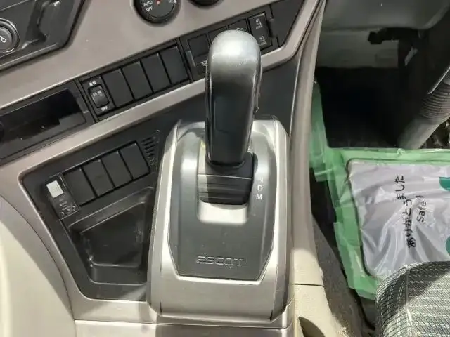 日産UD クオン 大型 トラクター ハイルーフ 1デフの中古トラック画像11