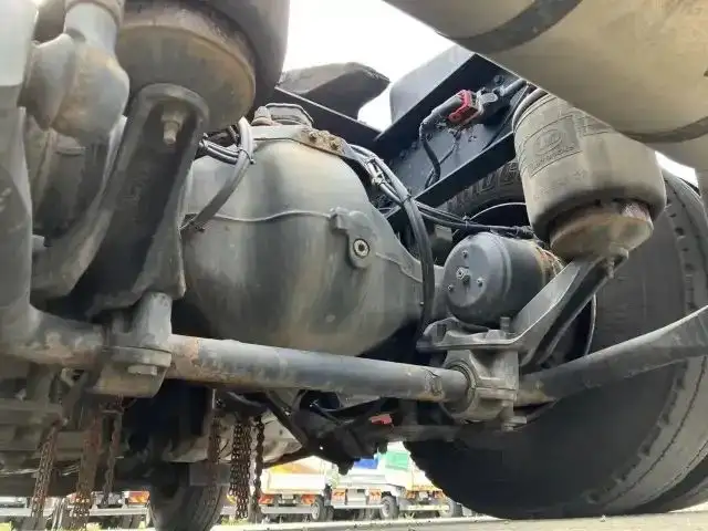 日産UD クオン 大型 トラクター ハイルーフ 1デフの中古トラック画像18