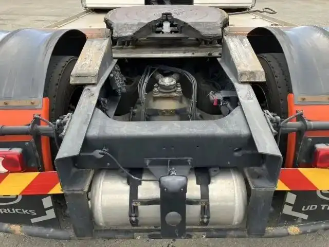 日産UD クオン 大型 トラクター ハイルーフ 1デフの中古トラック画像7