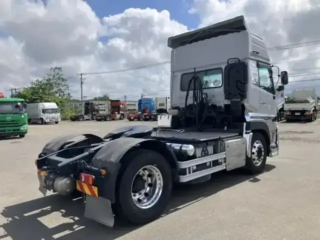 日産UD クオン 大型 トラクター ハイルーフ 1デフの中古トラック画像3