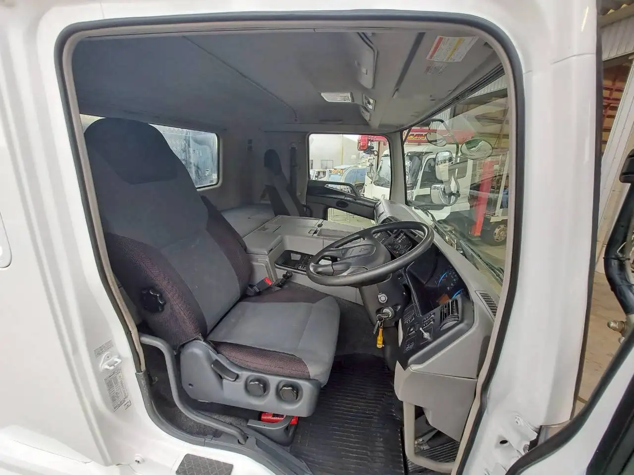 三菱 スーパーグレート 大型 車両重機運搬 ラジコン ウインチの中古トラック画像11