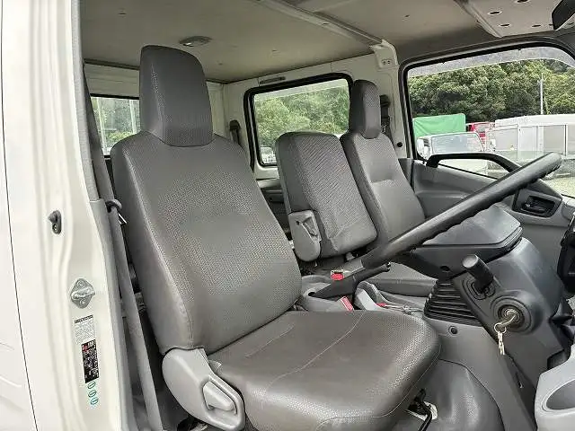 日野 デュトロ 小型 平ボディ Wキャブ SKG-XZU710Mの中古トラック画像9