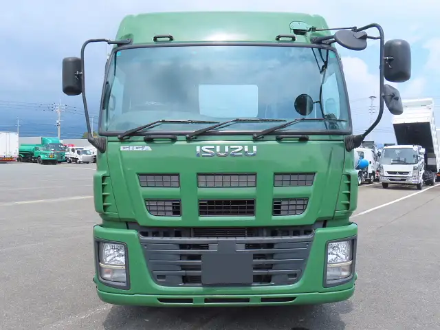 いすゞ ギガ 大型 トラクター ハイルーフ 1デフの中古トラック画像2