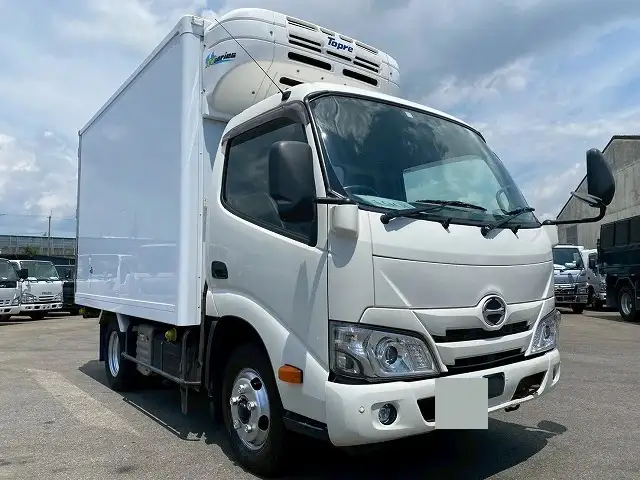 日野 デュトロ 小型 冷凍冷蔵 低温 サイドドアの中古トラック画像2