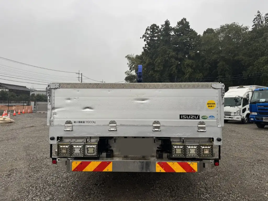 いすゞ ギガ 大型 クレーン付 アルミブロック エアサスの中古トラック画像4