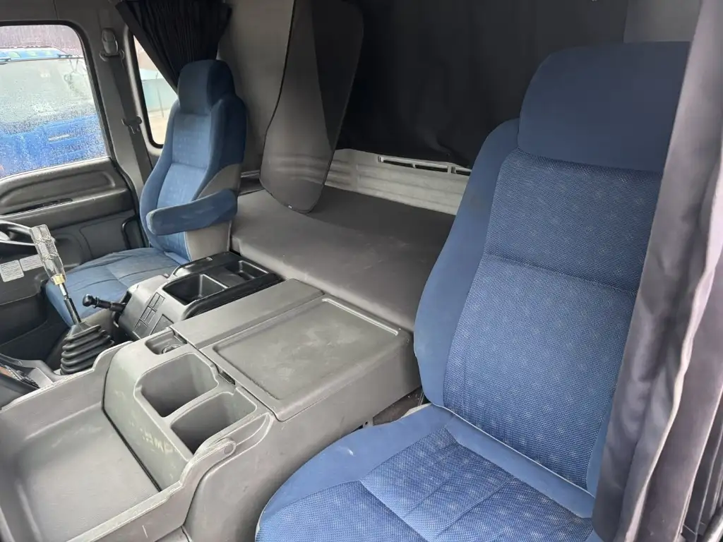 いすゞ ギガ 大型 クレーン付 アルミブロック エアサスの中古トラック画像14