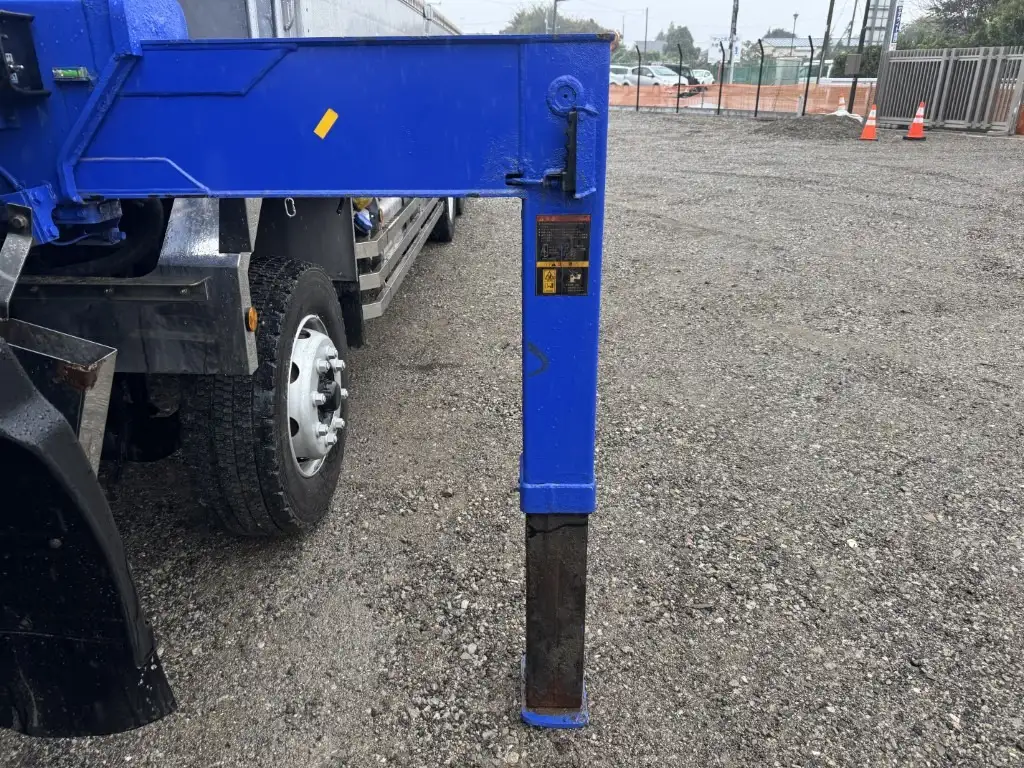 いすゞ ギガ 大型 クレーン付 アルミブロック エアサスの中古トラック画像11