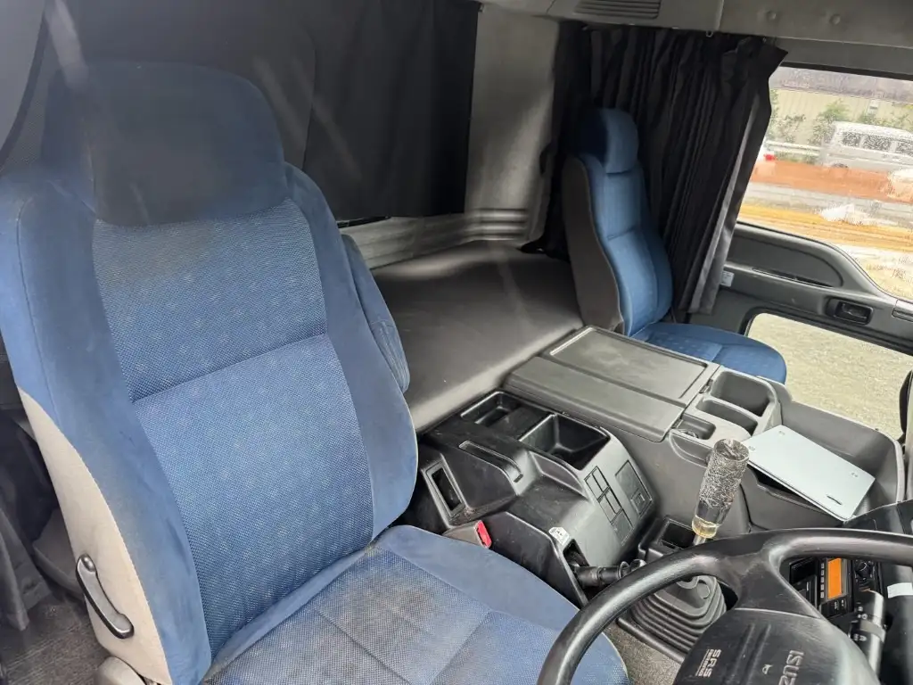 いすゞ ギガ 大型 クレーン付 アルミブロック エアサスの中古トラック画像13