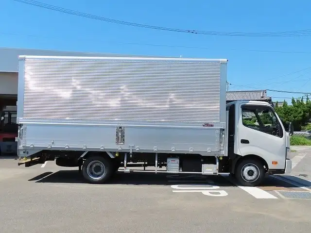 日野 デュトロ 小型 ウイング 2KG-XZU722M R6の中古トラック画像3