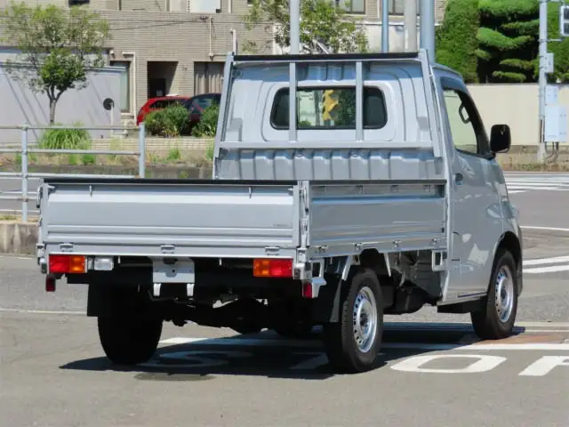 トヨタ タウンエース 小型 平ボディ 5BF-S403U R4の中古トラック画像4