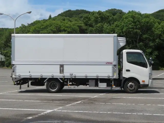日野 デュトロ 小型 冷凍冷蔵 冷凍ウイング 中温の中古トラック画像3