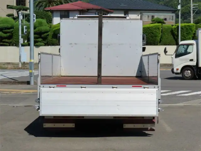 三菱 ファイター 中型/増トン 平ボディ 床鉄板 アルミブロックの中古トラック画像5