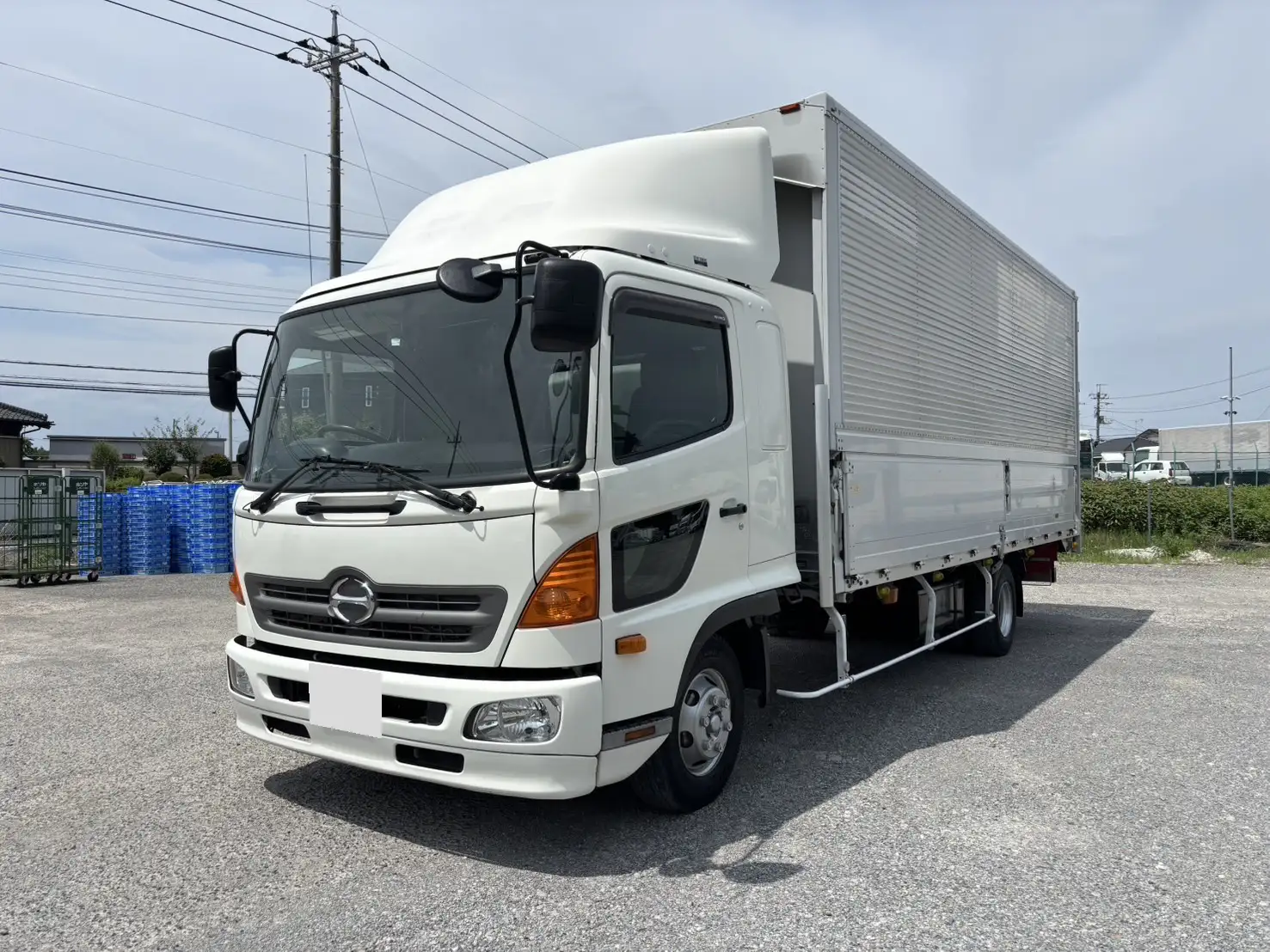 日野 レンジャー 中型/増トン ウイング ベッド TKG-FD9JLAAの中古トラック画像1