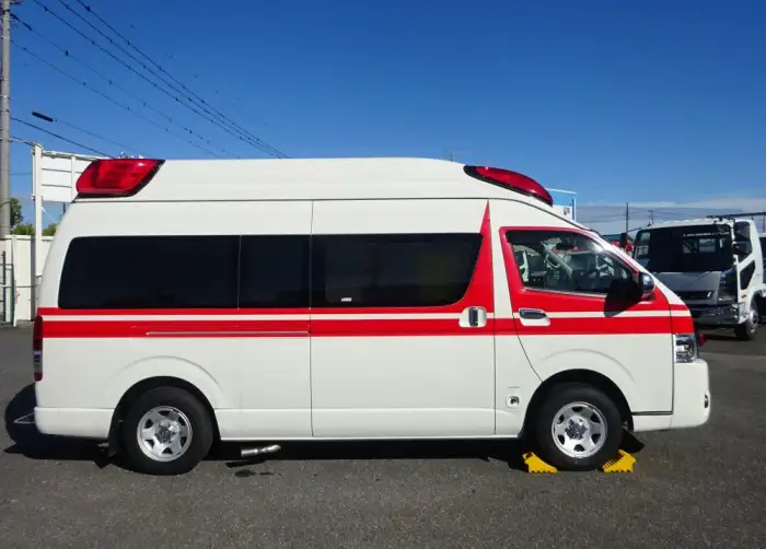 トヨタ ハイエース 小型 特殊車両 CBF-TRH226S H29の中古トラック画像3