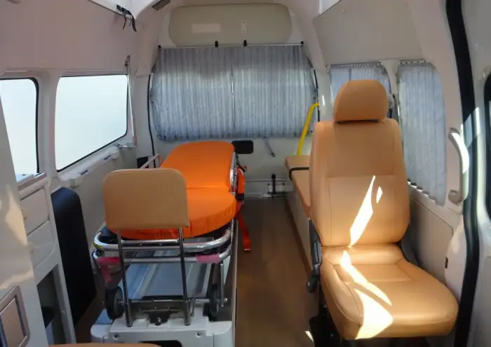 トヨタ ハイエース 小型 特殊車両 CBF-TRH226S H29の中古トラック画像15