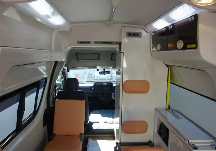 トヨタ ハイエース 小型 特殊車両 CBF-TRH226S H29の中古トラック画像18