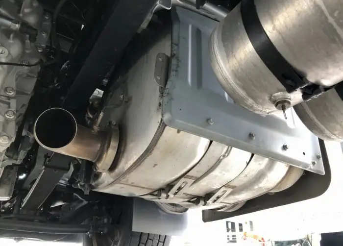 日産UD クオン 大型 ダンプ 土砂禁 ステンレス張りの中古トラック画像像17