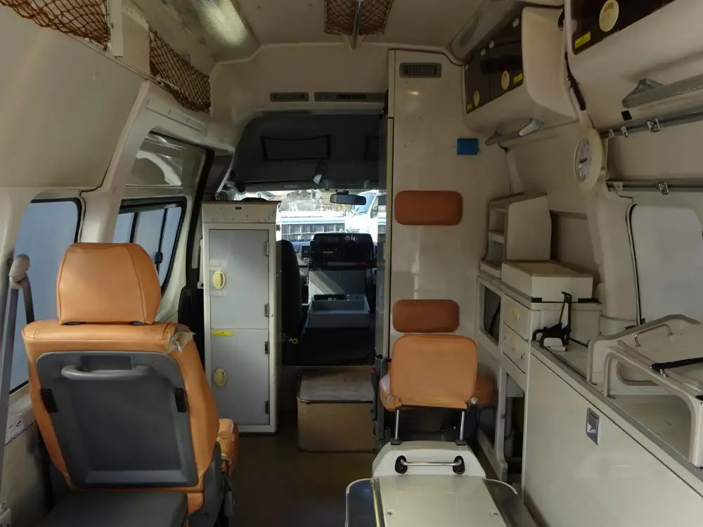 トヨタ ハイエース 小型 特殊車両 CBF-TRH226S H25の中古トラック画像15