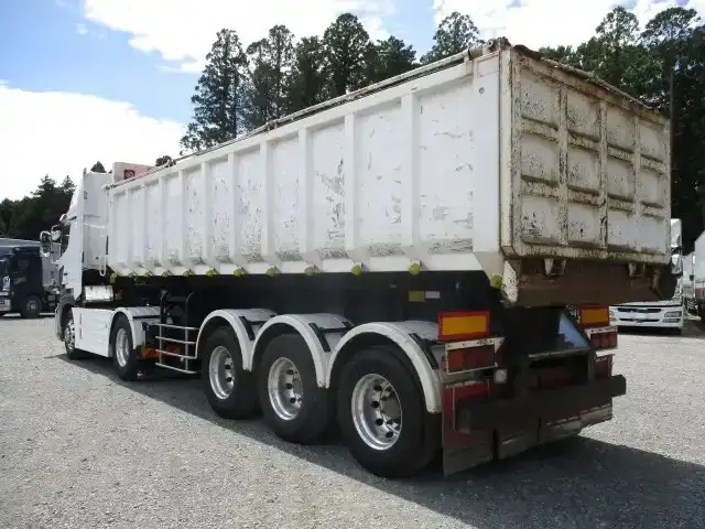 日野 プロフィア 大型 トラクター ハイルーフ 1デフの中古トラック画像5