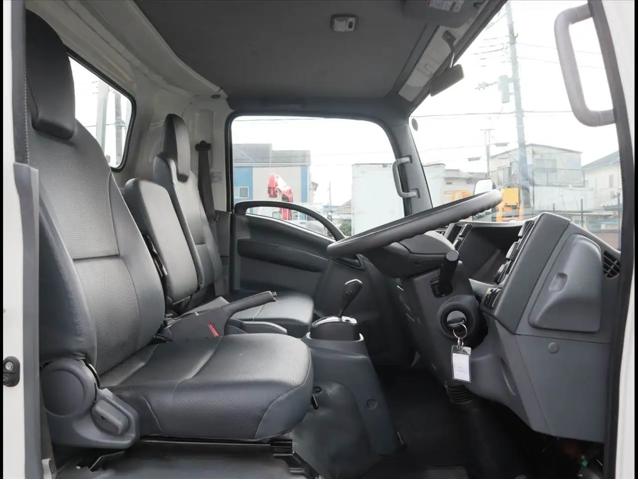いすゞ エルフ 小型 平ボディ TPG-NPR85N H30の中古トラック画像11