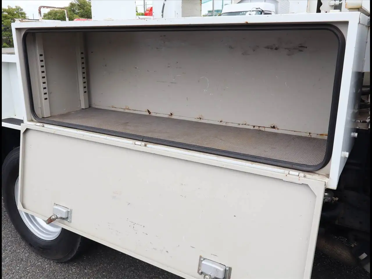 いすゞ エルフ 小型 高所・建柱車 高所作業車 TPG-NKR85ANの中古トラック画像7