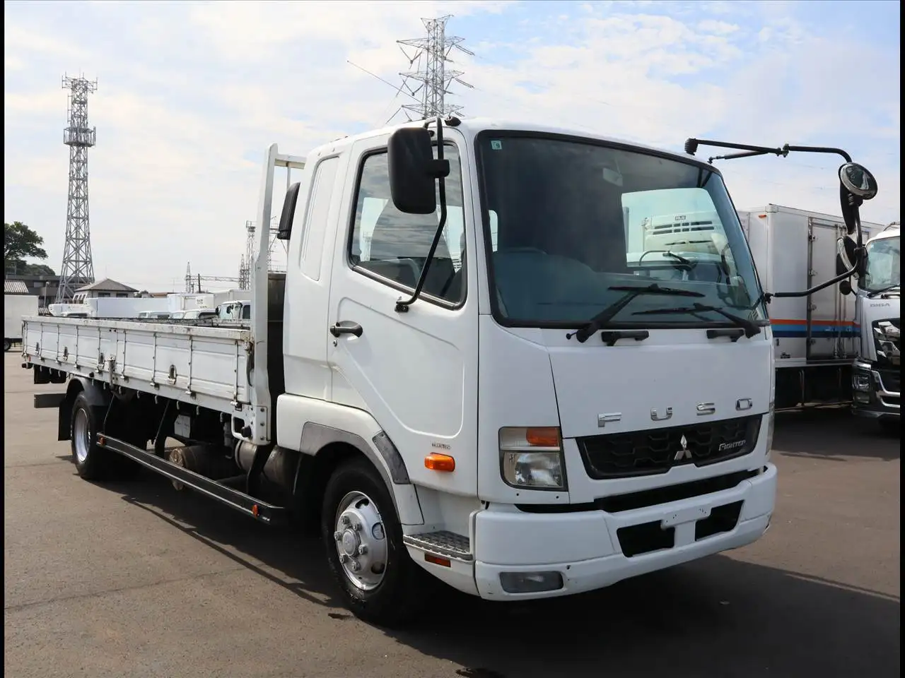 三菱 ファイター 中型/増トン 平ボディ ベッド TKG-FK61Fの中古トラック画像2