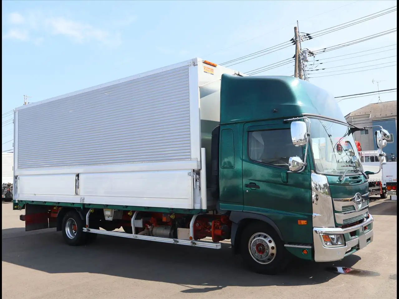 日野 レンジャー 中型/増トン ウイング ベッド 2KG-FD2ABAの中古トラック画像2