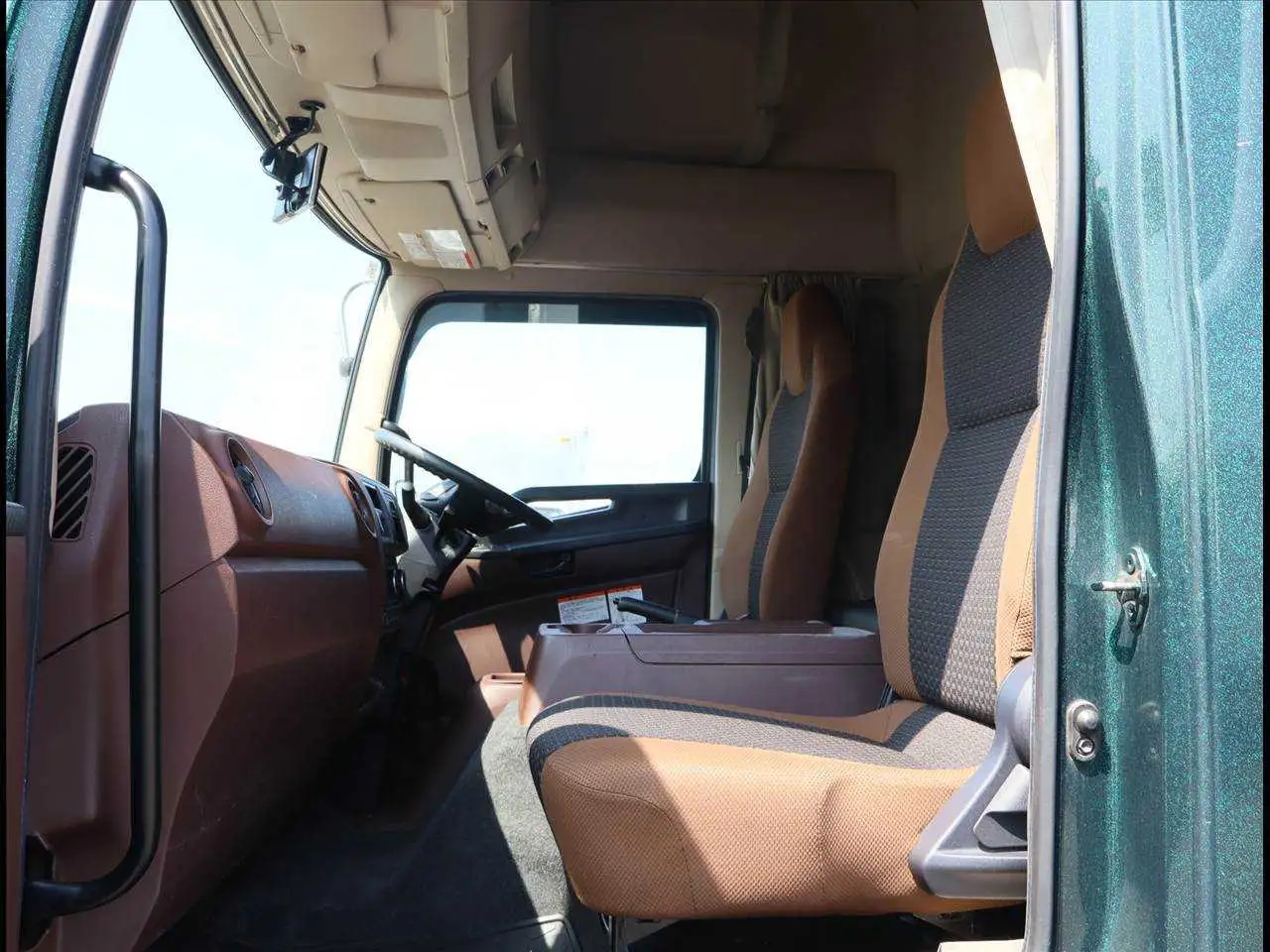 日野 レンジャー 中型/増トン ウイング ベッド 2KG-FD2ABAの中古トラック画像12