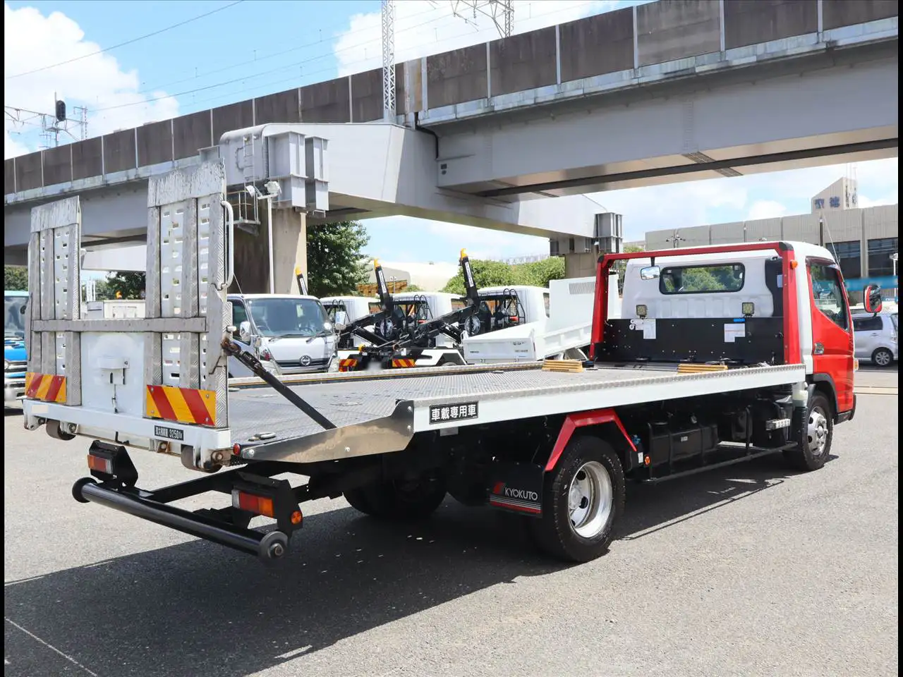 三菱 キャンター 小型 車両重機運搬 ラジコン ウインチの中古トラック画像3