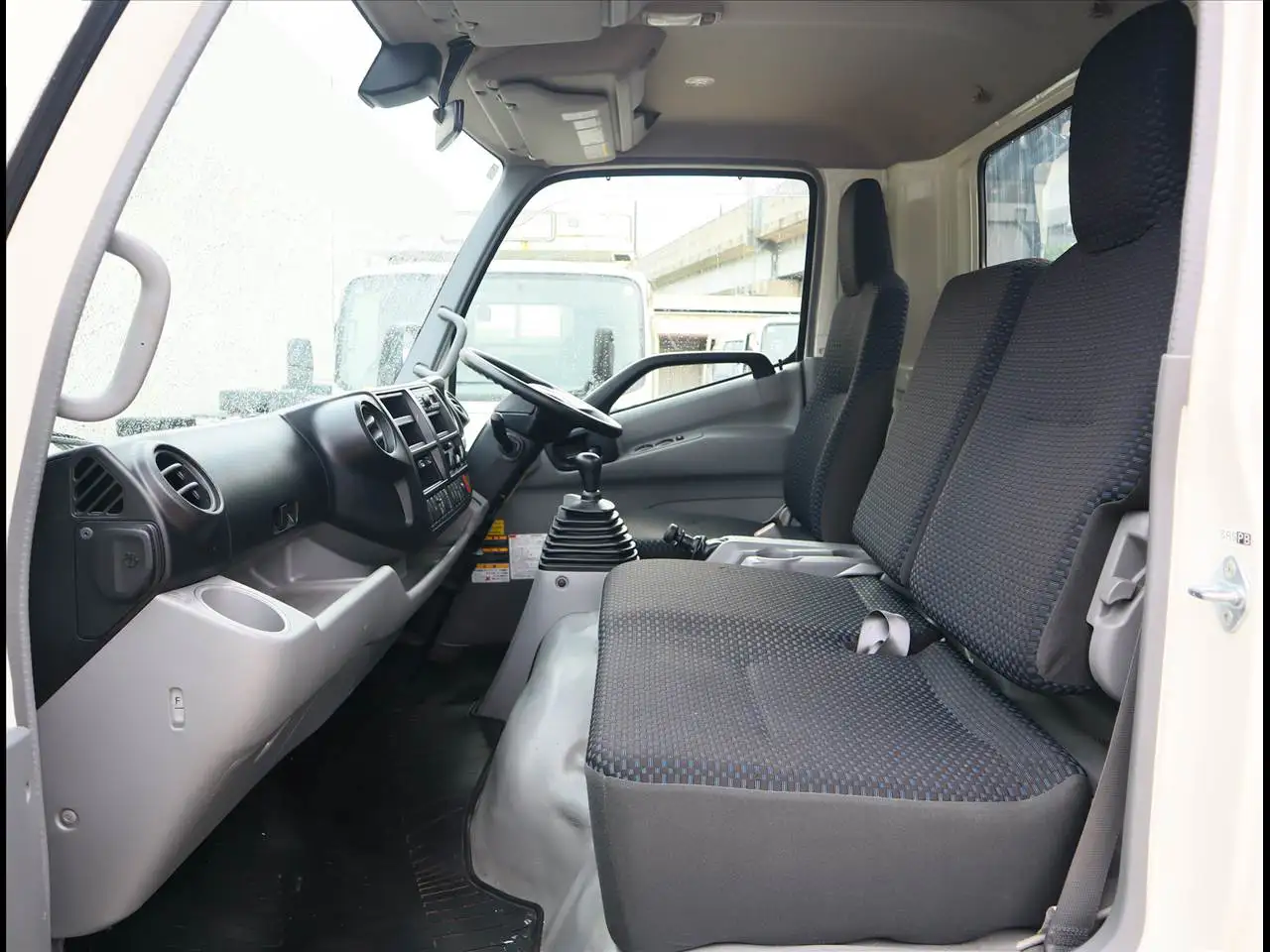 日野 デュトロ 小型 車両重機運搬 ラジコン ウインチの中古トラック画像13