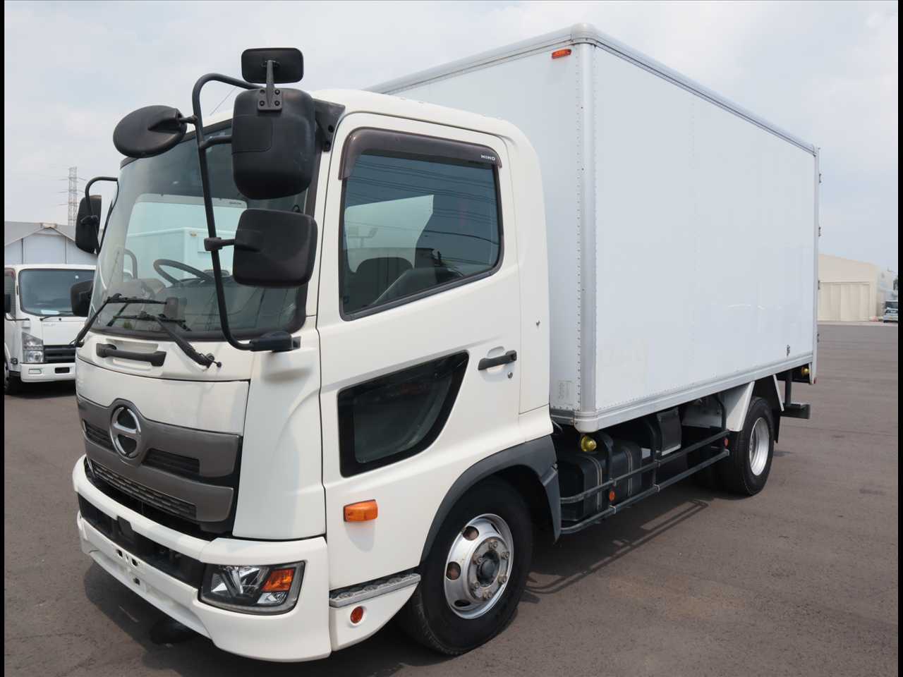日野 レンジャー 中型/増トン アルミバン 標準