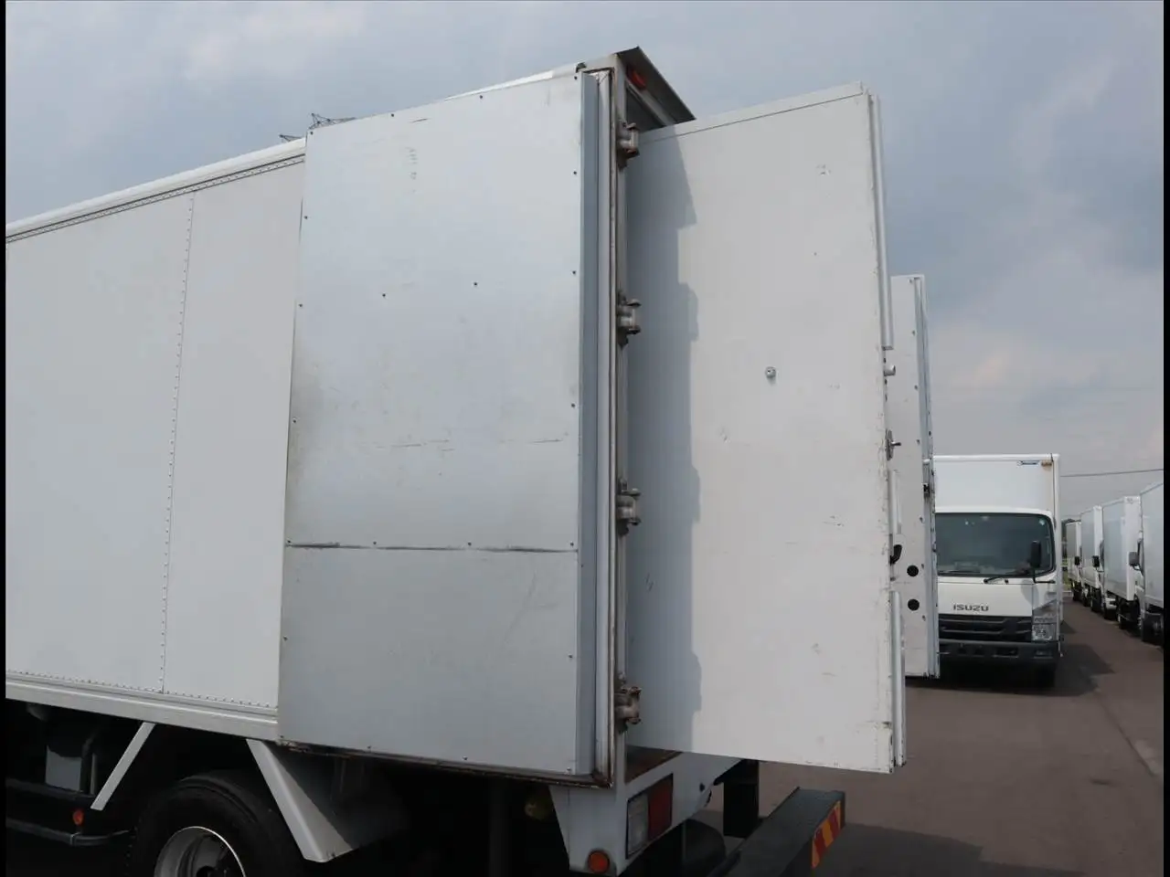 日野 レンジャー 中型/増トン アルミバン 2KG-FC2ABA H30の中古トラック画像6