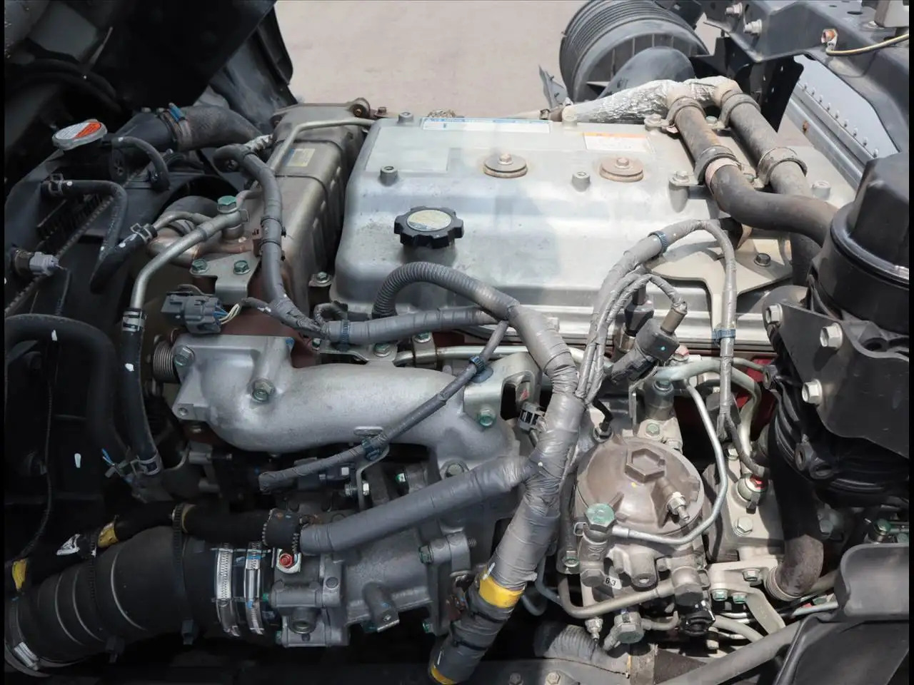 日野 レンジャー 中型/増トン アルミバン 2KG-FC2ABA H30の中古トラック画像19