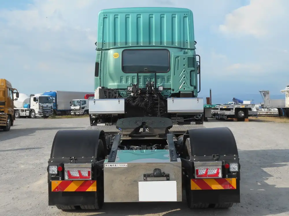 いすゞ ギガ 大型 トラクター ハイルーフ 1デフの中古トラック画像4