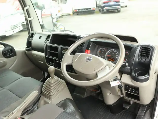日産 アトラス 小型 平ボディ Wキャブ パワーゲートの中古トラック画像12