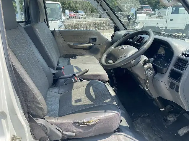 マツダ ボンゴ 小型 平ボディ TC-SK82T H17の中古トラック画像11