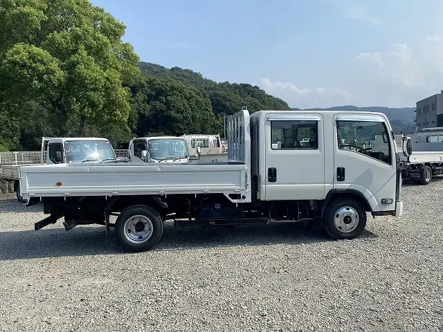 いすゞ エルフ 小型 平ボディ Wキャブ 床鉄板の中古トラック画像3