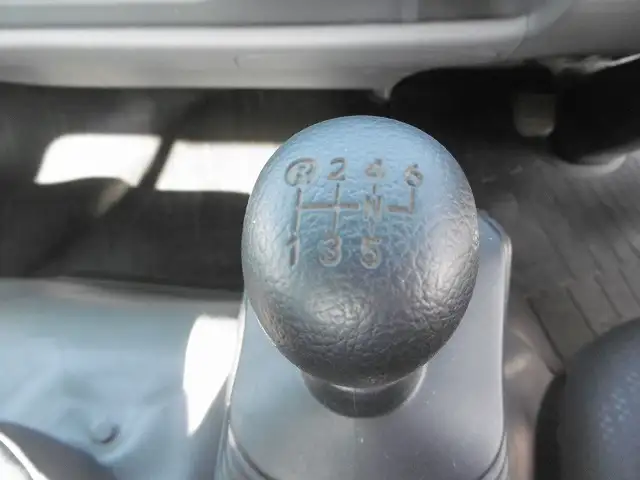 日野 デュトロ 小型 平ボディ 2RG-XZU710M R2の中古トラック画像11