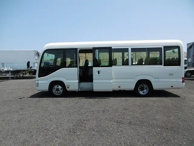 トヨタ コースター 小型 バス マイクロバス 2DG-XZB70の中古トラック画像3