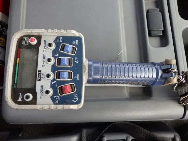 いすゞ フォワード 中型/増トン 車両重機運搬 4段クレーン ラジコンの中古トラック画像9